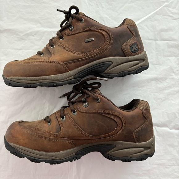 Cabela’s hiking low boots brown rubbed dry leather waterproof SZ 9 D Worn once main image 7